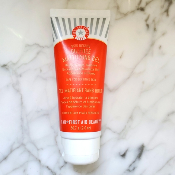 First Aid Beauty Other - First Aid Beauty Skin Rescue Oil-Free Mattifying Gel
